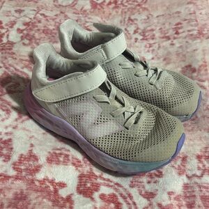 Toddler Light Gray & Purple New Balance Sneakers with Strap